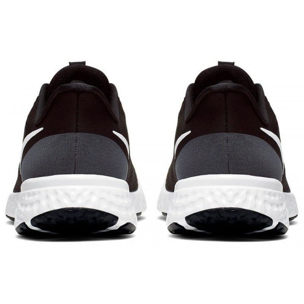 Оригинальные кроссовки для бега Nike WMNS Revolution 5